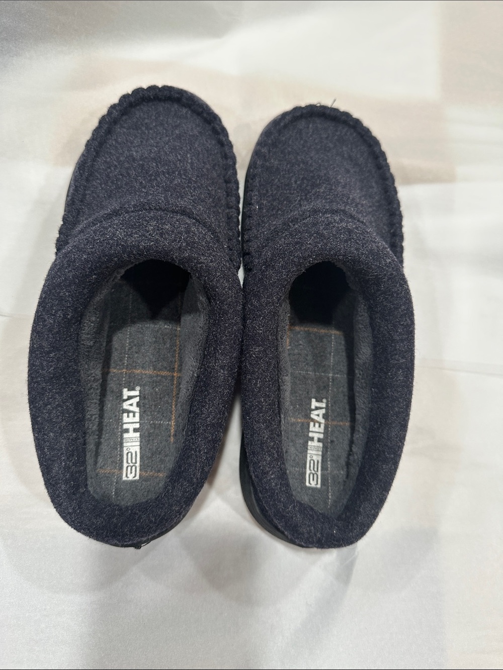 32 Degrees Men's Black Slip-On Cozy Loafers